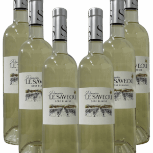 Pack de six bouteilles de vin blanc Le Saveou ocre blanche sur fond blanc