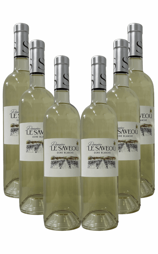 Pack de six bouteilles de vin blanc Le Saveou ocre blanche sur fond blanc
